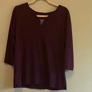 L.L.Bean Women's Size Large Purple 100% Supima Cotton V-Neck Shirt, Capsule